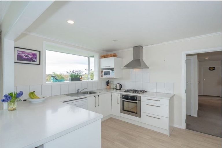 Photo of property in 46 Morrow Avenue, St Andrews, Hamilton, 3200