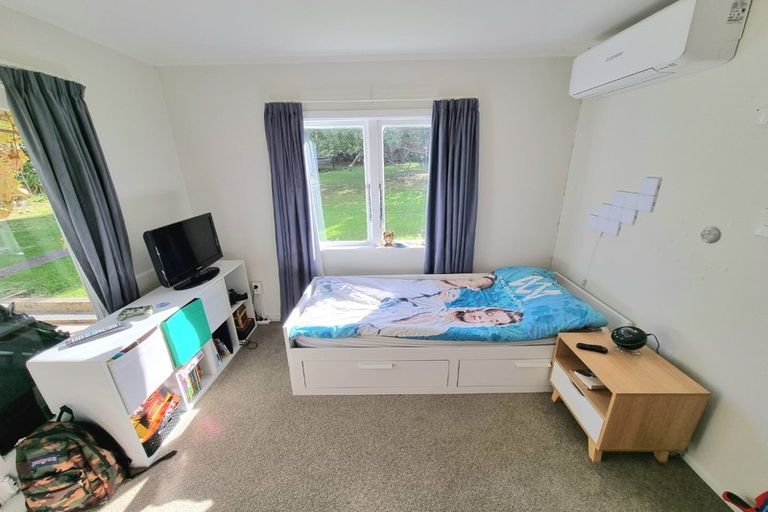 Photo of property in 12 Seabreeze Road, Narrow Neck, Auckland, 0624