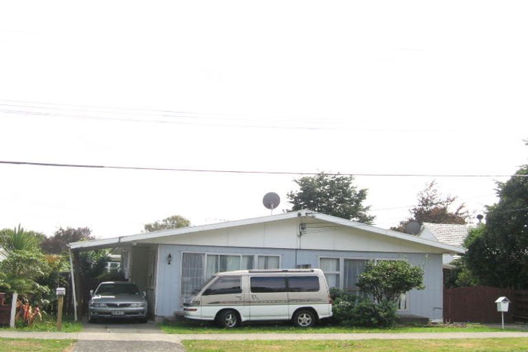 Photo of property in 1/50 Wilford Street, Wallaceville, Upper Hutt, 5018