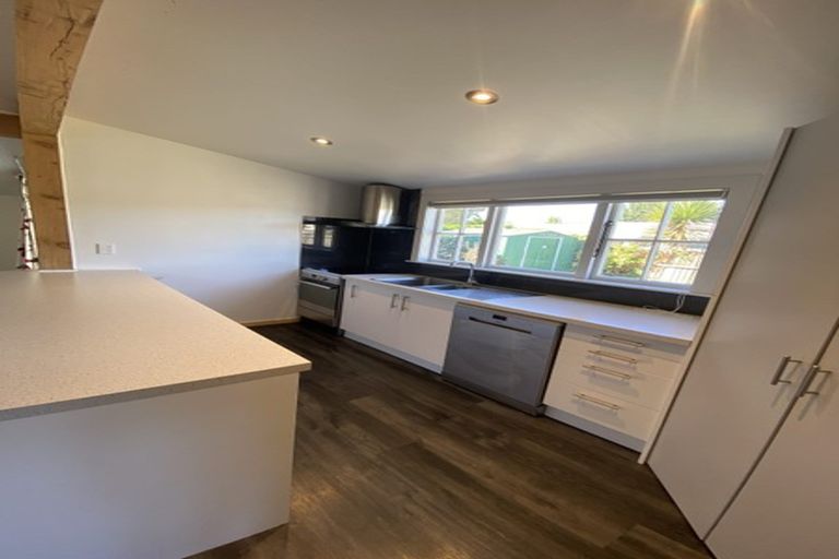 Photo of property in 180 Springfield Road, St Albans, Christchurch, 8014