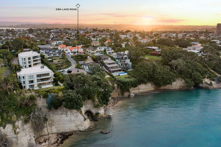 Photo of property in 218a Lake Road, Hauraki, Auckland, 0622