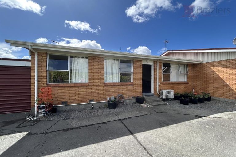 Photo of property in 17 Maxwell Street, Riccarton, Christchurch, 8041