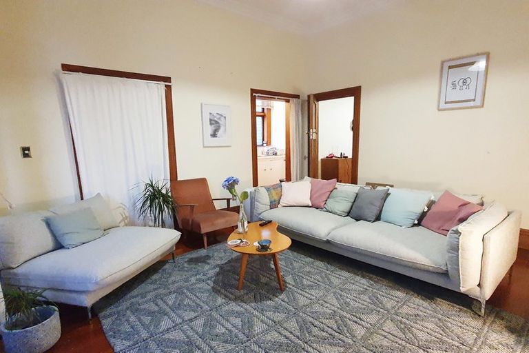 Photo of property in Terrace Travel Lodge, 291a The Terrace, Te Aro, Wellington, 6011