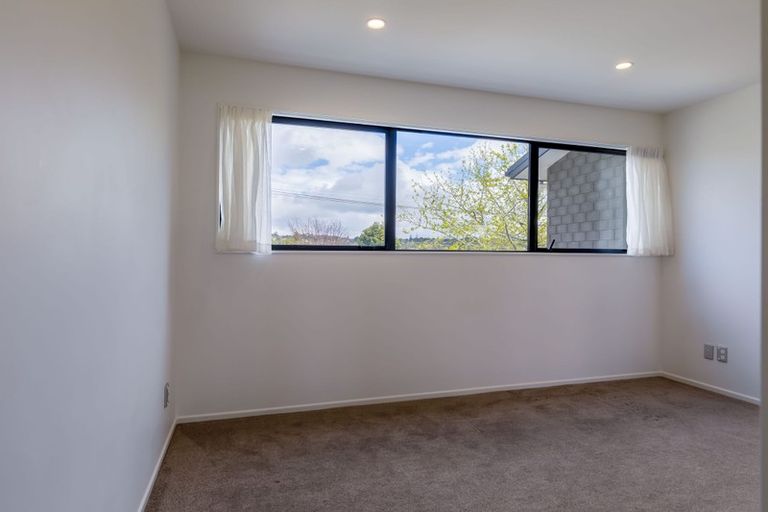 Photo of property in 46c Willerton Avenue, New Lynn, Auckland, 0600