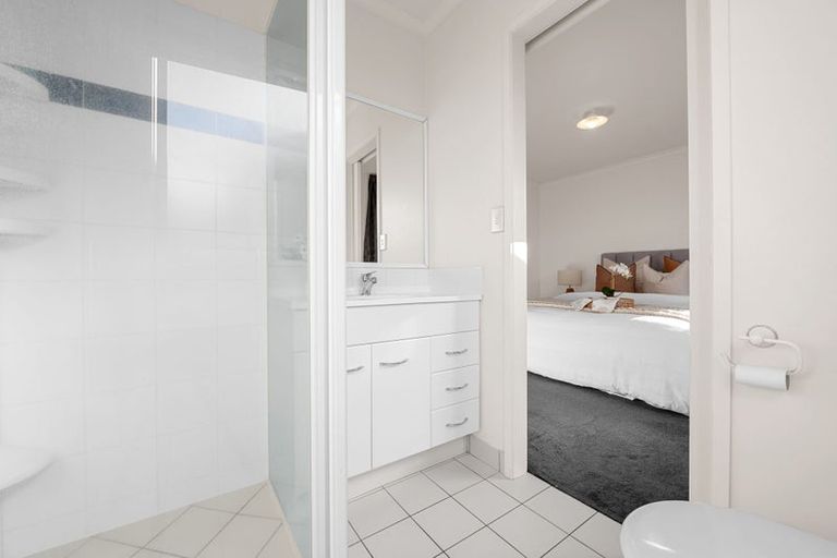 Photo of property in 30 Newfield Drive, Fairview Downs, Hamilton, 3214