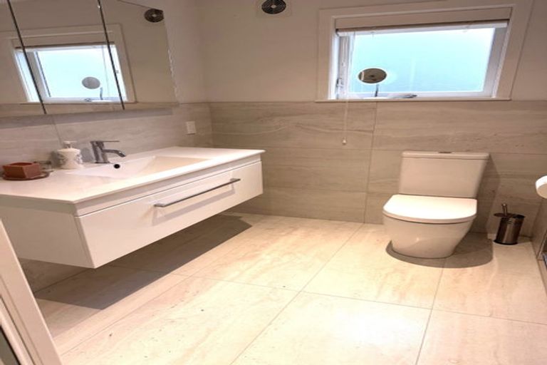 Photo of property in 59 Atkin Avenue, Mission Bay, Auckland, 1071