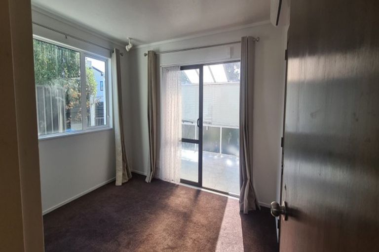 Photo of property in 1 Thurso Grove, Papakowhai, Porirua, 5024