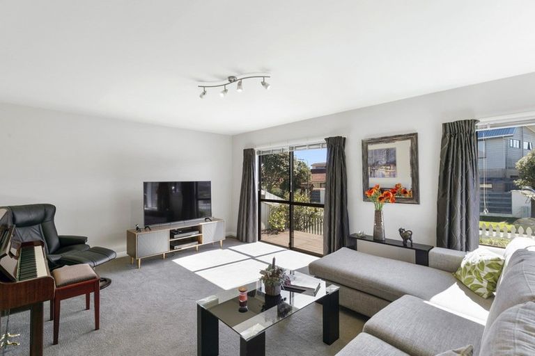 Photo of property in 38b Kaikoura Street, Maupuia, Wellington, 6022