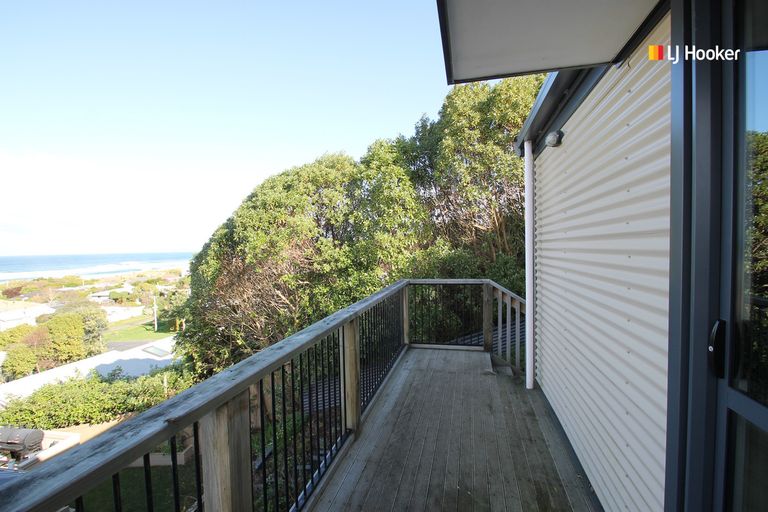 Photo of property in 31 Queen Street, Brighton, Dunedin, 9035