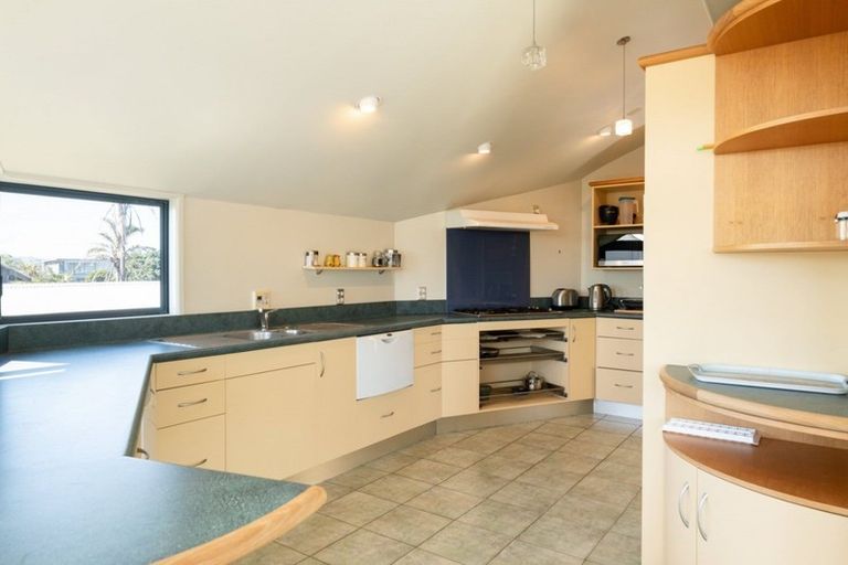 Photo of property in 295 Oceanbeach Road, Mount Maunganui, 3116