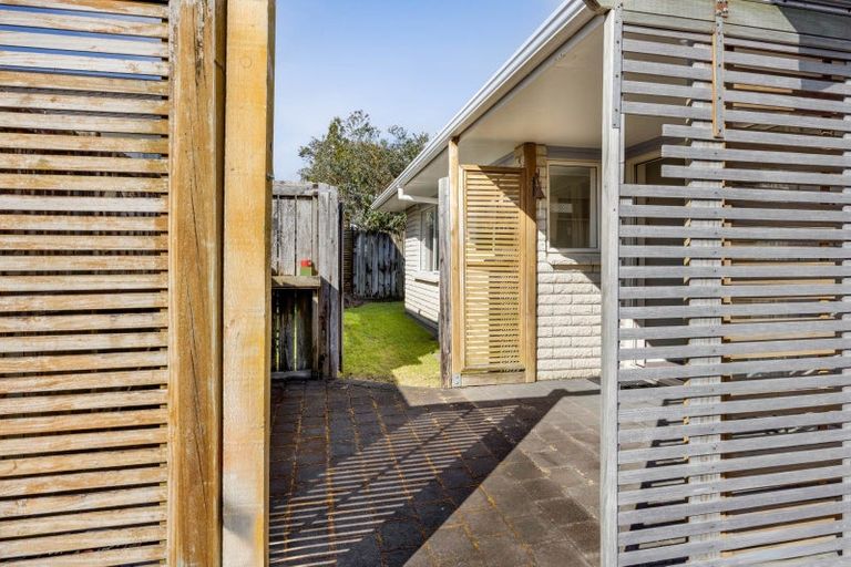 Photo of property in 2/59 Wallath Road, Westown, New Plymouth, 4310