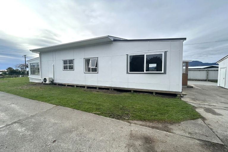 Photo of property in 50 Orowaiti Road, Westport, 7825