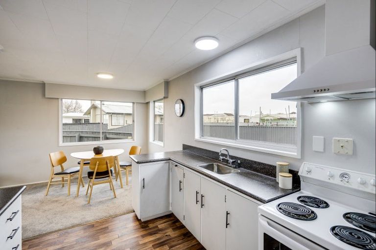 Photo of property in 15 Liverpool Crescent, Tamatea, Napier, 4112