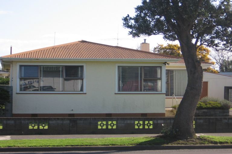 Photo of property in 107 College Street, Awapuni, Palmerston North, 4412