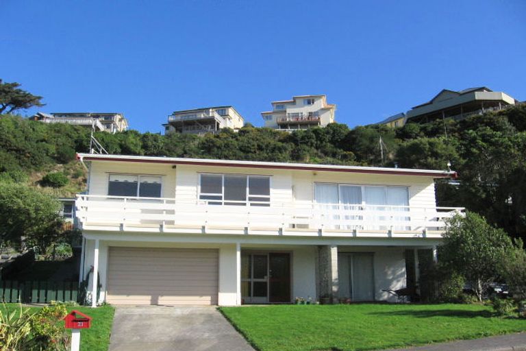 Photo of property in 21 Old Coach Road, Johnsonville, Wellington, 6037