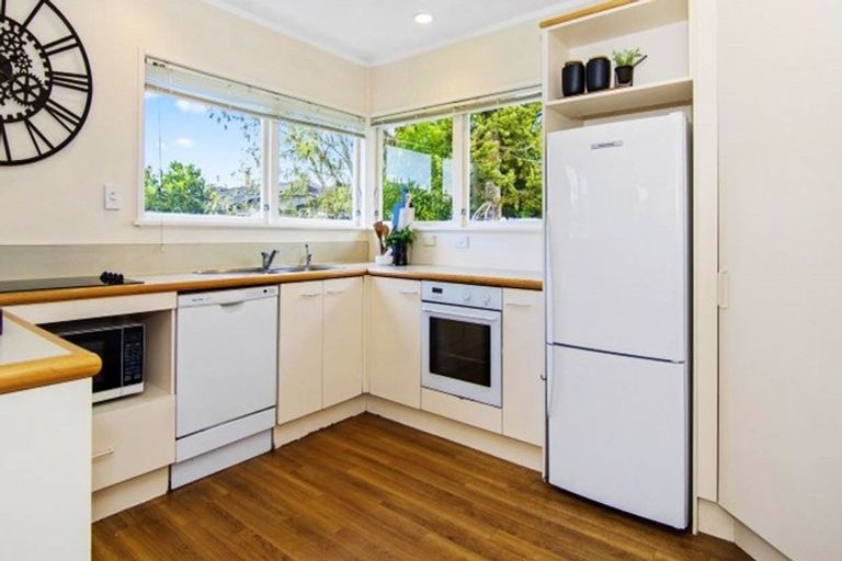 Photo of property in 16 Bernard Street, Chedworth, Hamilton, 3210