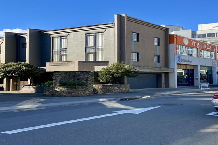 Photo of property in Mendoza Terraces, 9 Ebor Street, Te Aro, Wellington, 6011
