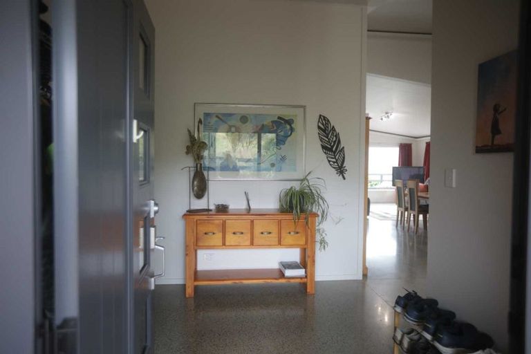 Photo of property in 17 Angus Way, Nikau Valley, Paraparaumu, 5032
