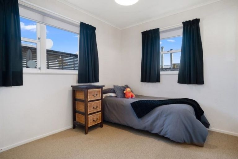 Photo of property in 65a Queen Road, Bellevue, Tauranga, 3110