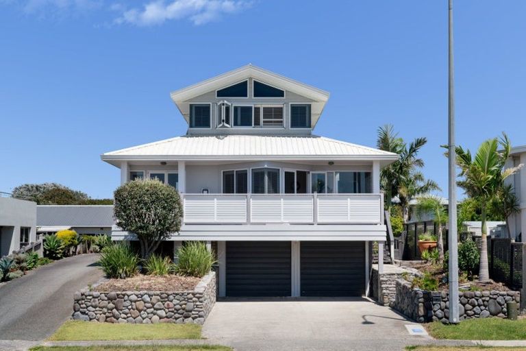 Photo of property in 960a Papamoa Beach Road, Papamoa Beach, Papamoa, 3118