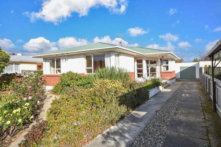 Photo of property in 32 Mcdonald Street, Mosgiel, 9024