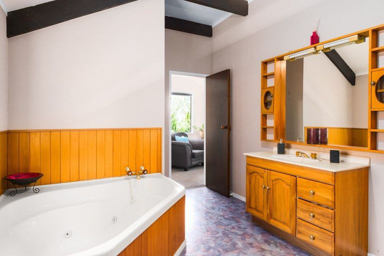 Photo of property in 21 Winter Street, Mangapapa, Gisborne, 4010