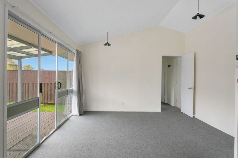 Photo of property in 65 Hinekura Avenue, Taupo, 3330