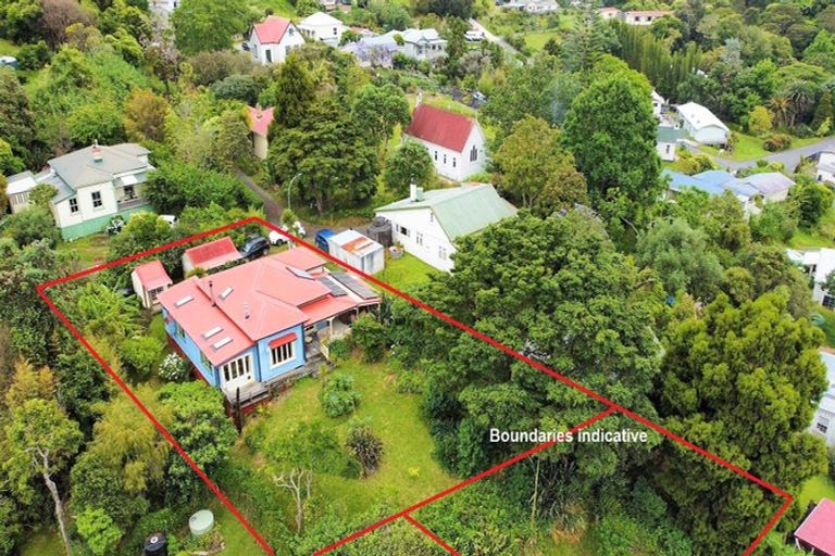 Photo of property in 4 Church Street, Kohukohu, 0491