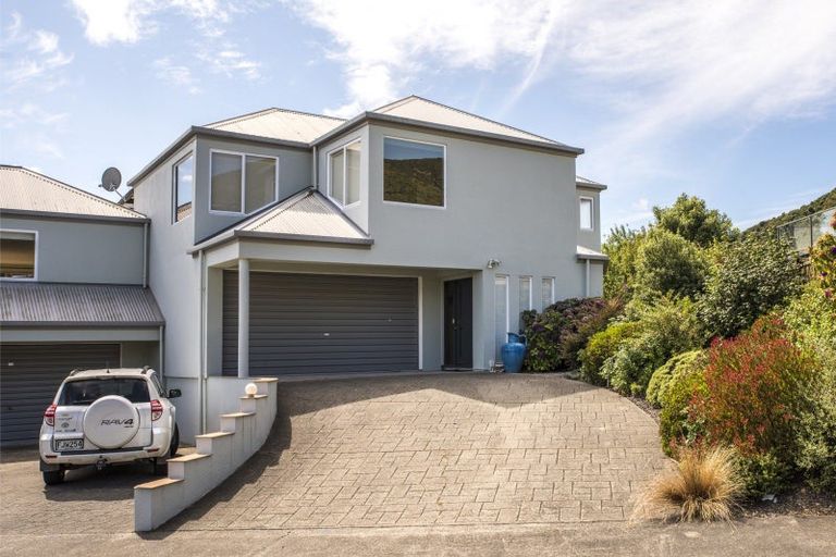 Photo of property in 1 Matai Place, Waikawa, Picton, 7220