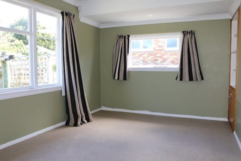 Photo of property in 4 Alton Place, Hokowhitu, Palmerston North, 4410