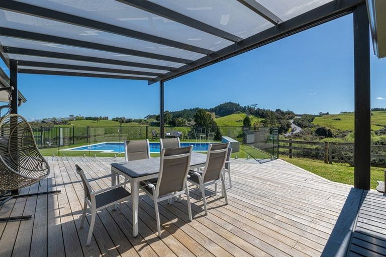 Photo of property in 883 Haruru Road, Wainui, Kaukapakapa, 0873