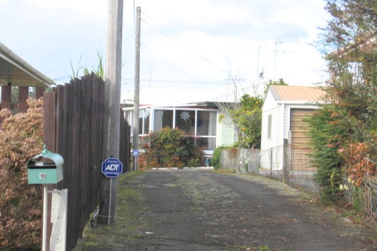 Photo of property in 10 Hooks Road, Manurewa, Auckland, 2102