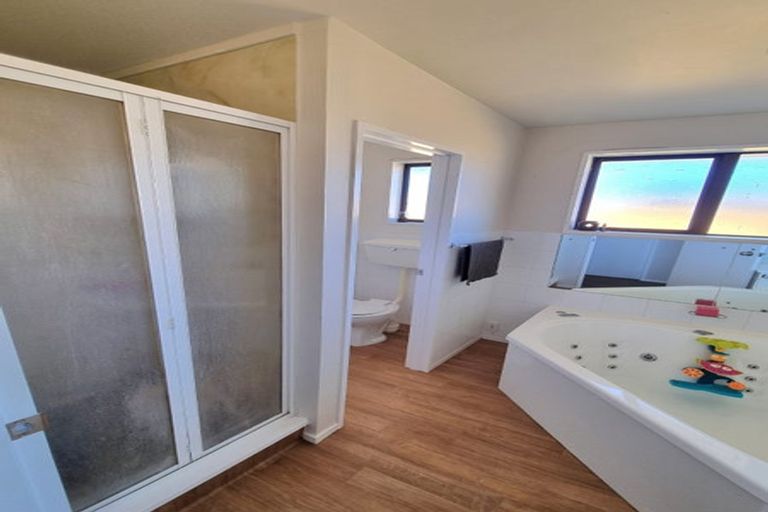 Photo of property in 10 Morris Road, Amberley, 7410