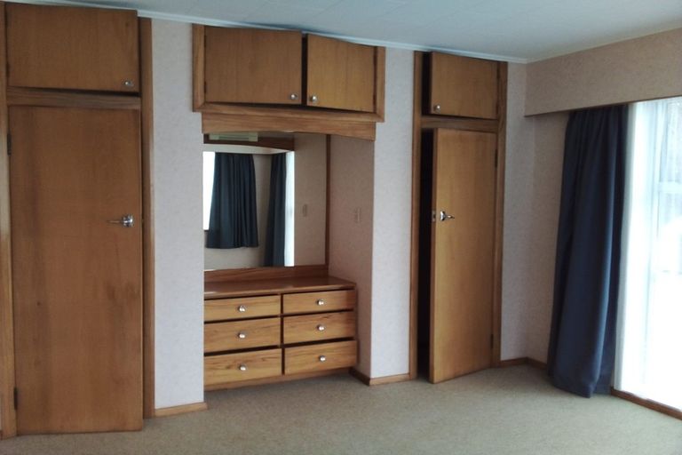 Photo of property in 17 Bolton Street, Petone, Lower Hutt, 5012