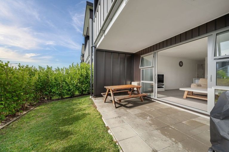 Photo of property in 6/27 Dida Park Drive, Kumeu, 0810
