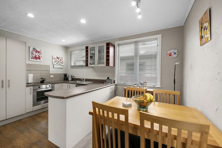 Photo of property in 7 Kowhai Avenue, Ebdentown, Upper Hutt, 5018