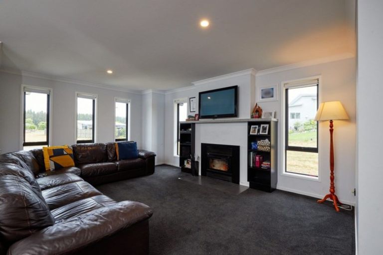 Photo of property in 12 Swyncombe Place, Kaikoura Flat, Kaikoura, 7371