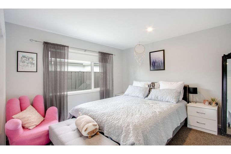 Photo of property in 18 Arrow Place, Te Awa, Napier, 4110