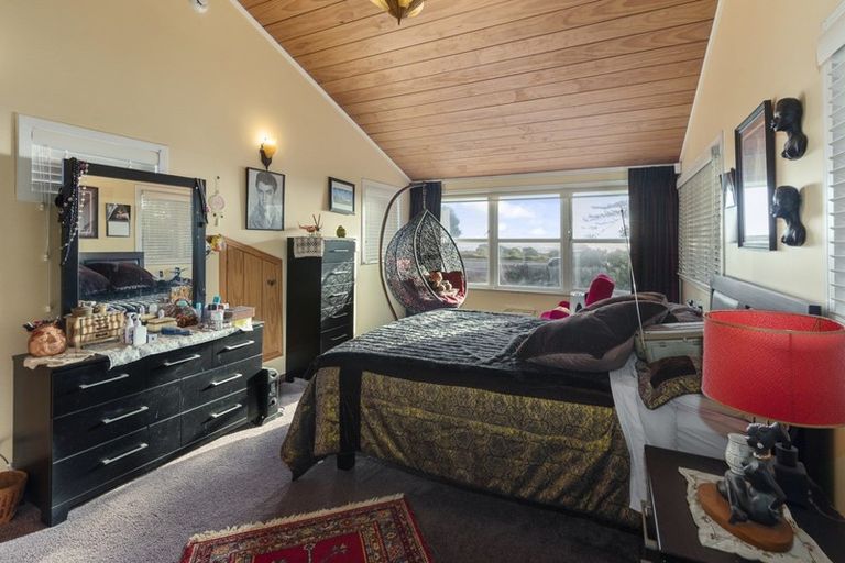 Photo of property in 82 Marine Parade, Otaki Beach, Otaki, 5512