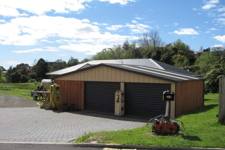 Photo of property in 24 Bateleur Close, Welcome Bay, Tauranga, 3112