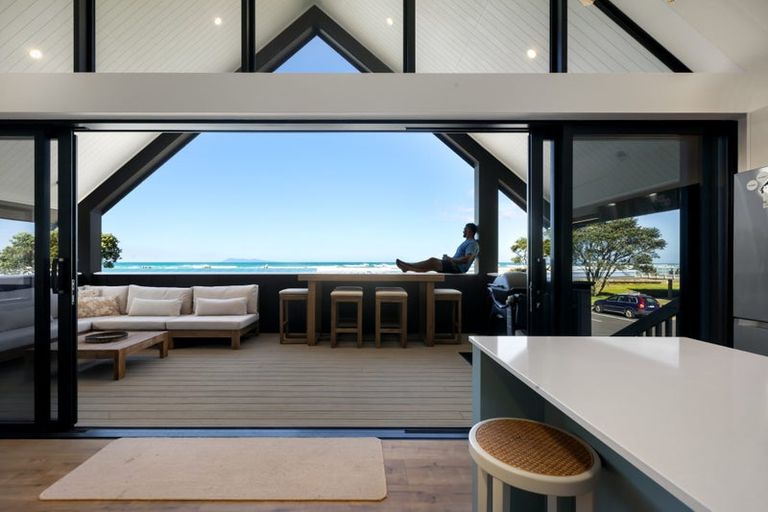 Photo of property in 10b Beach Road, Waihi Beach, 3611