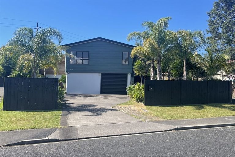 Photo of property in 9 Hale Crescent, Bayview, Auckland, 0629
