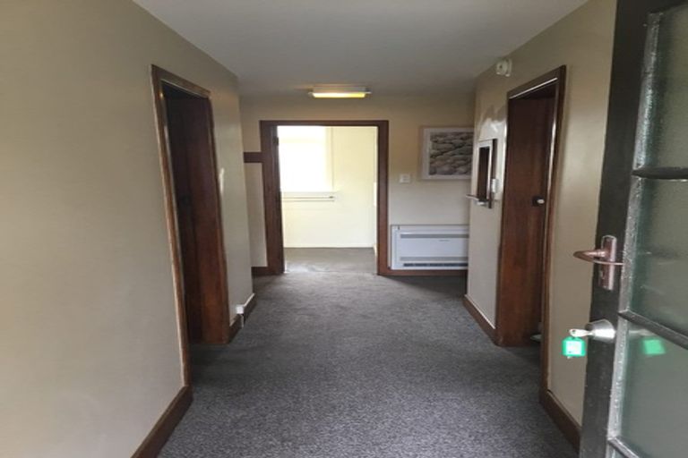 Photo of property in 118 Holly Road, St Albans, Christchurch, 8014