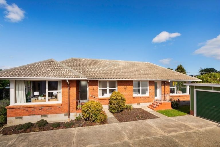 Photo of property in 1/34 Evelyn Place, Hillcrest, Auckland, 0627