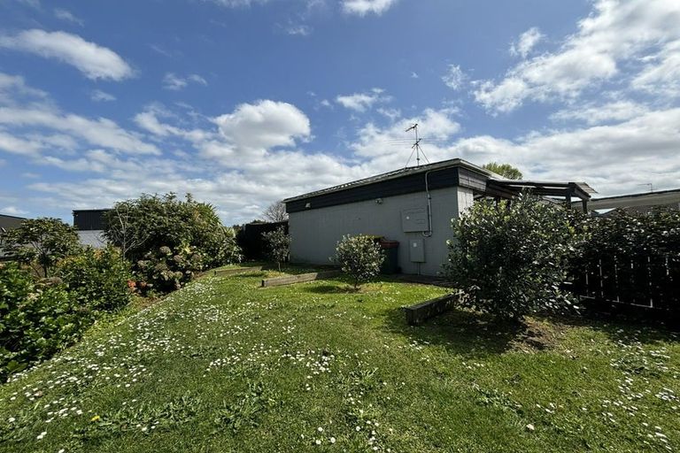 Photo of property in 1/35 Trentham Road, Papakura, 2110