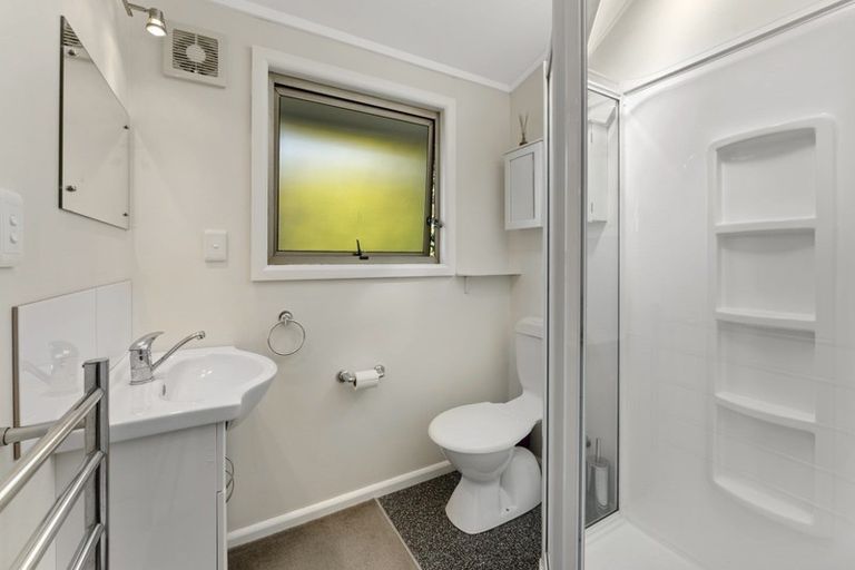 Photo of property in 13 Kenilworth Grove, Silverstream, Upper Hutt, 5019