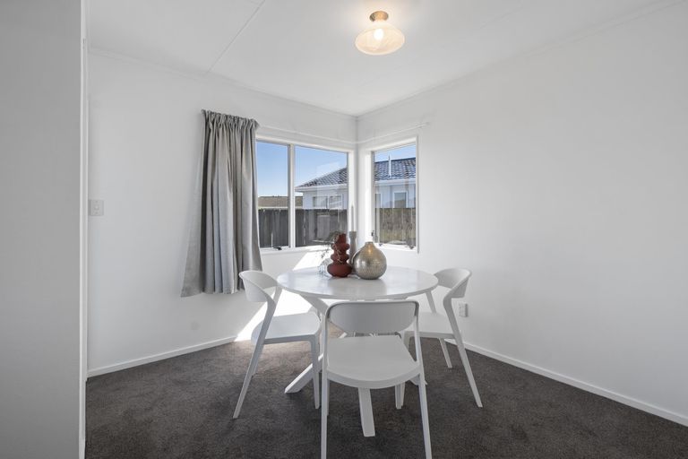 Photo of property in 35 Jupiter Street, Milson, Palmerston North, 4414