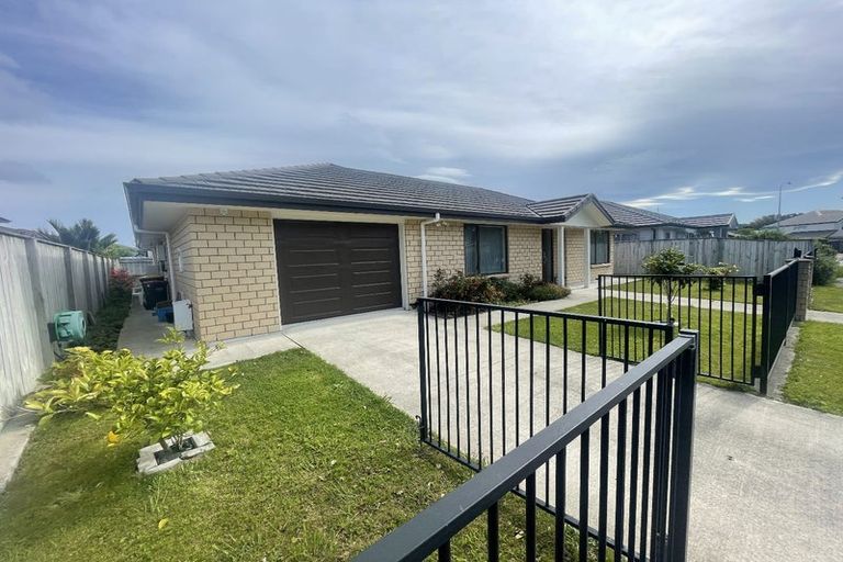 Photo of property in 12 Grenville Street, Waiwhetu, Lower Hutt, 5010
