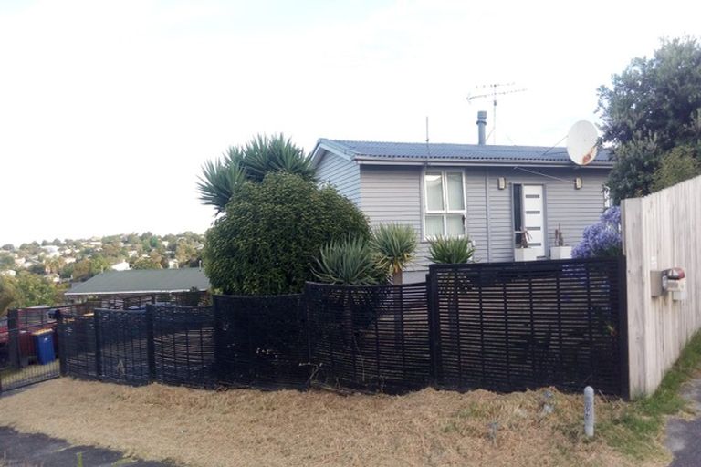 Photo of property in 17 Taurus Crescent, Beach Haven, Auckland, 0626