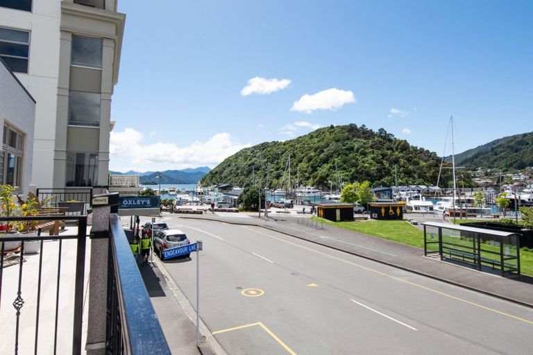Photo of property in 11-19 Wellington Street, Picton, 7220